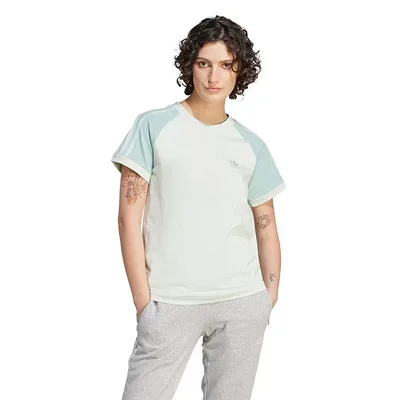 Polera estampada adidas