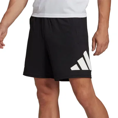 Short train essentials logo adidas