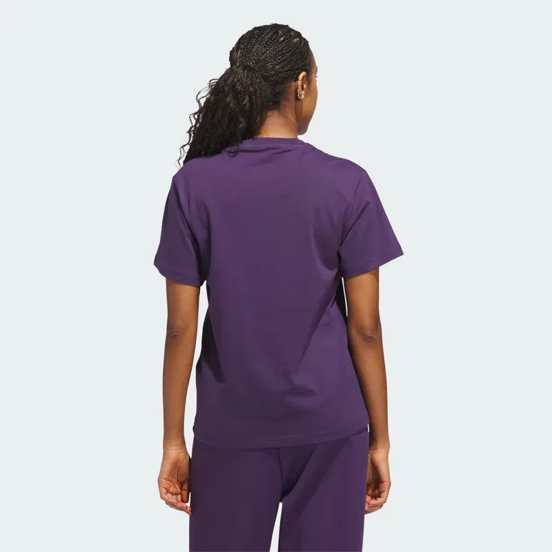 Polera graphic cozy holiday adidas - imagen 3